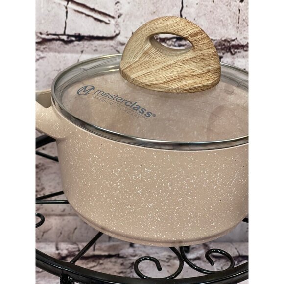 Master Class Saucepan with pour spout & vented lid 6.5" NEW! - Picture 2 of 7